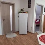 Nagcsalados Rozsa Apartment *