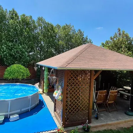 Nagcsaládos Rózsa *