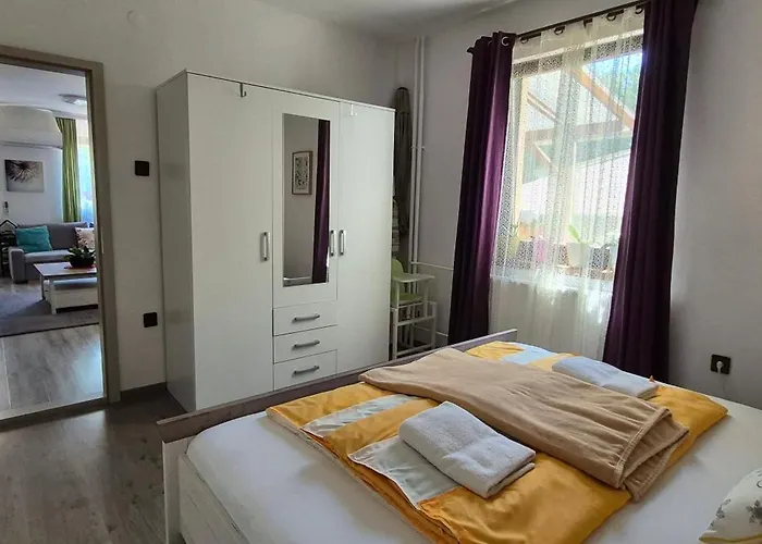 Nagcsalados Rozsa Apartment *