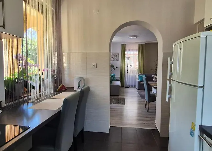 Apartment Nagcsalados Rozsa Balatonlelle