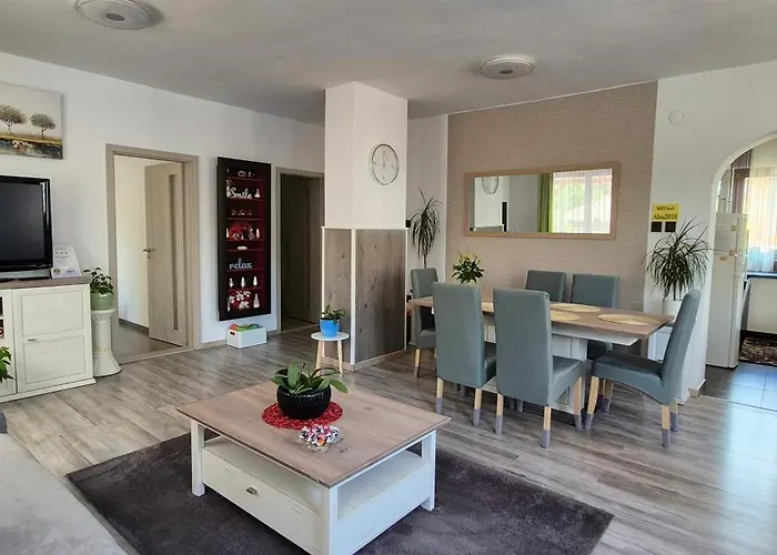 Nagcsaládos Rózsa Appartamento Balatonlelle